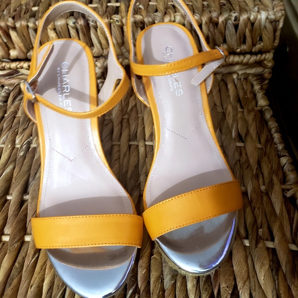 Charles David "Lizzie" Espadrille Sandal IN3005 - Picture 1 of 6